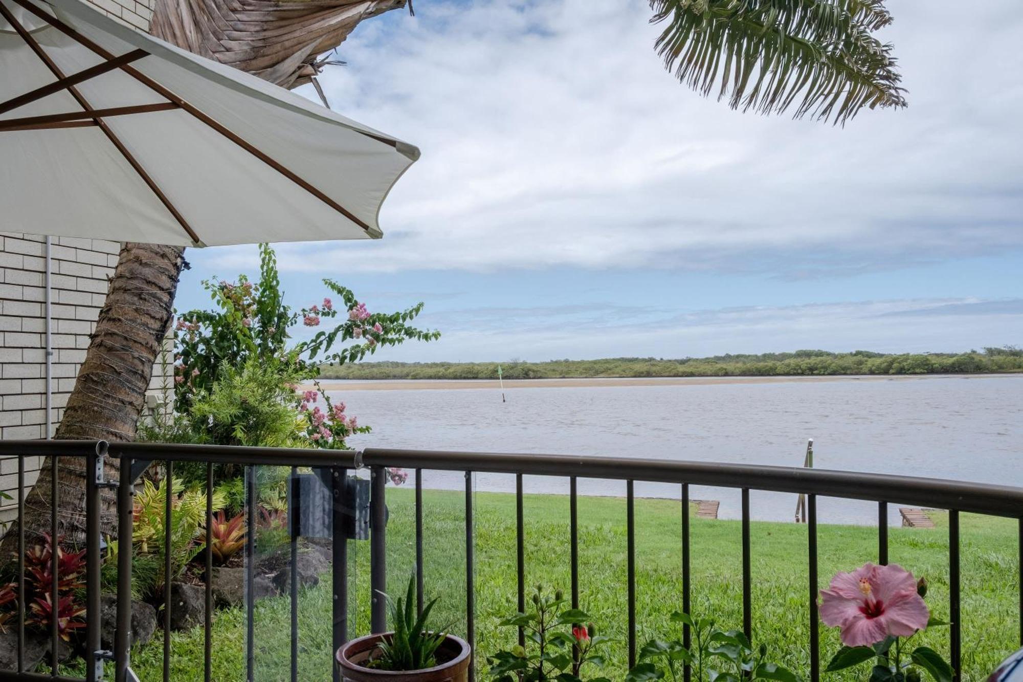 Apartment Peaceful River Front Escape Short Walk To Ocean St *